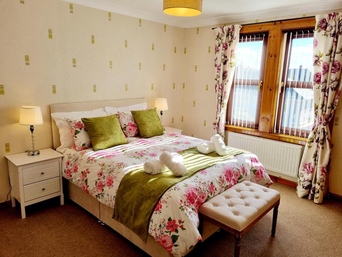 Inverness City 3 Bedroom House Free Parking エクステリア 写真