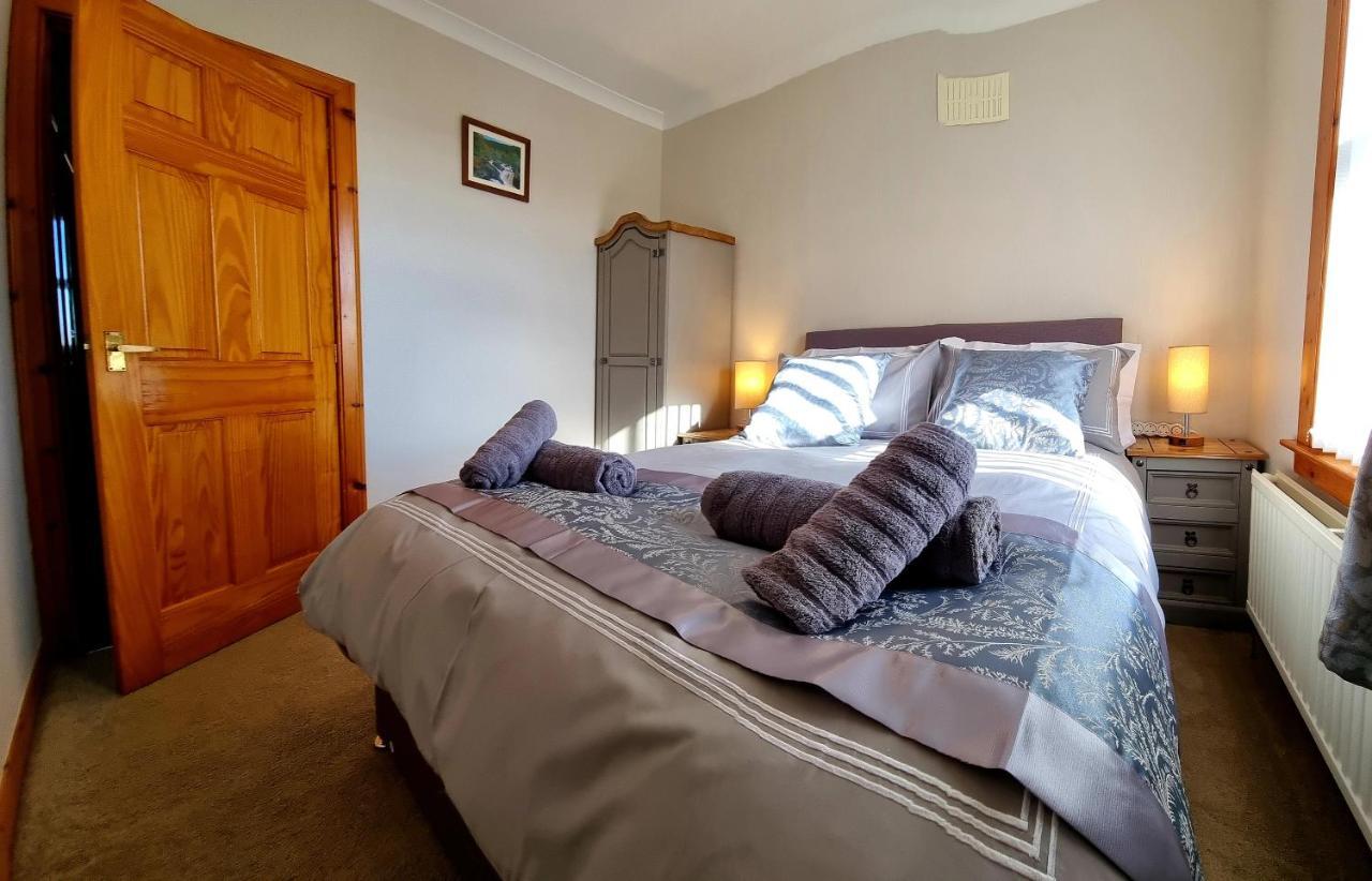 Inverness City 3 Bedroom House Free Parking エクステリア 写真
