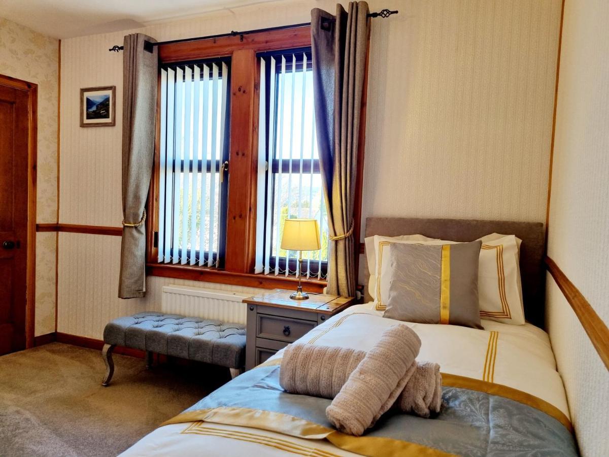 Inverness City 3 Bedroom House Free Parking エクステリア 写真