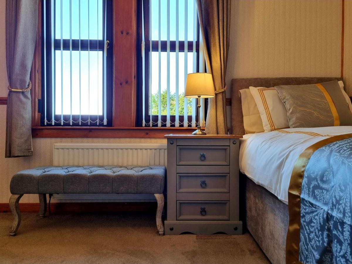 Inverness City 3 Bedroom House Free Parking エクステリア 写真