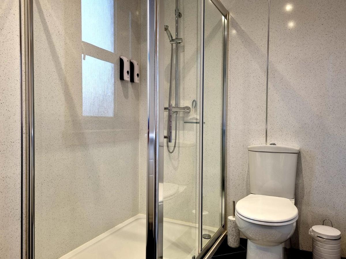 Inverness City 3 Bedroom House Free Parking エクステリア 写真