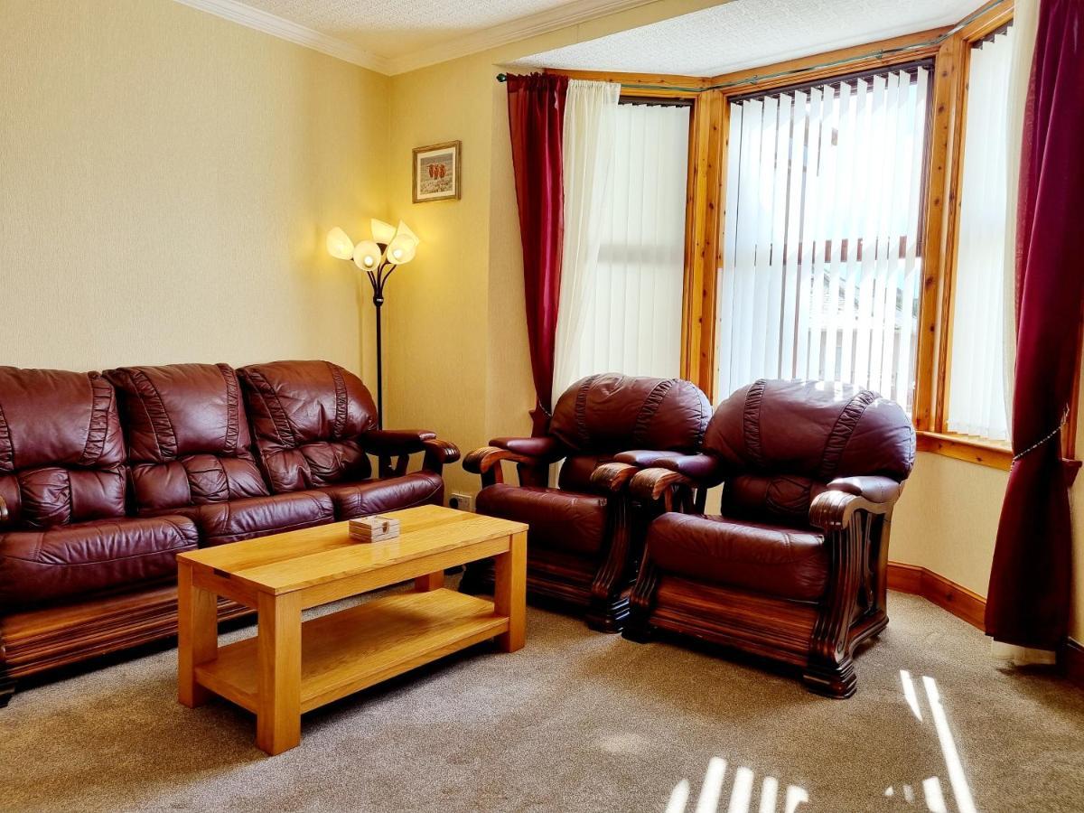 Inverness City 3 Bedroom House Free Parking エクステリア 写真