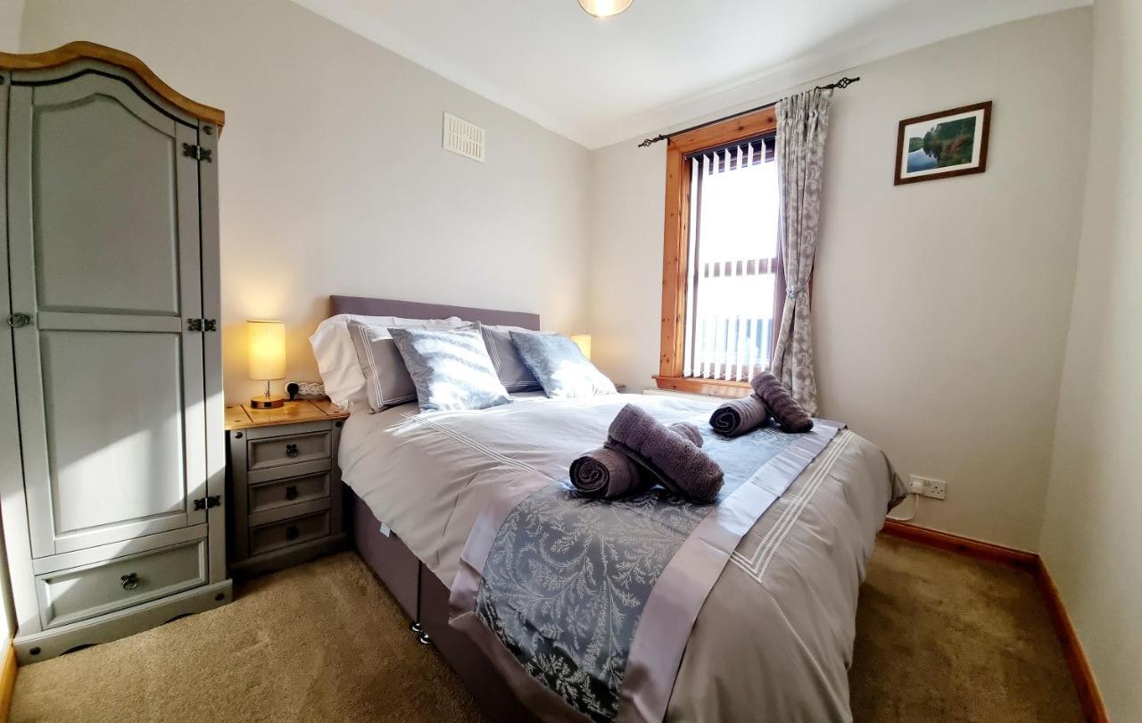 Inverness City 3 Bedroom House Free Parking エクステリア 写真