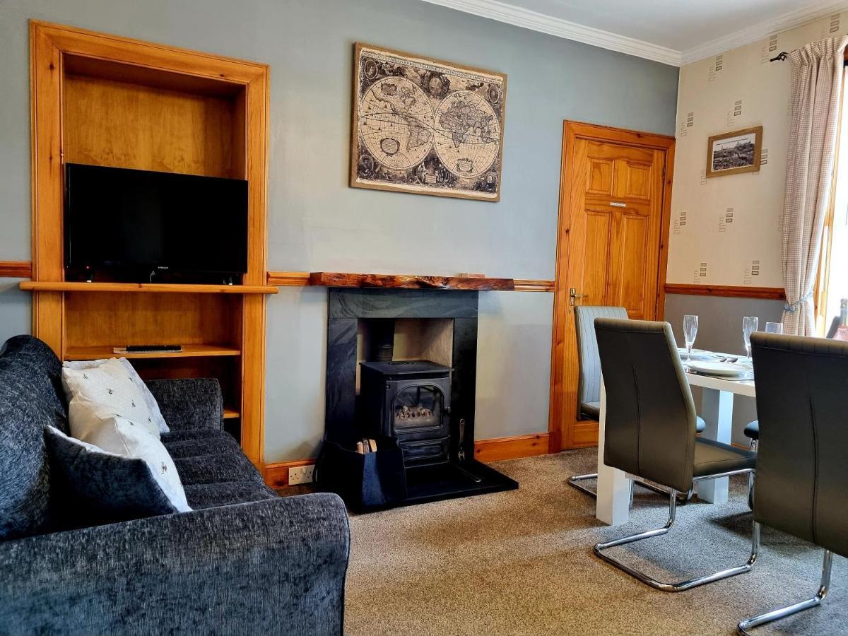 Inverness City 3 Bedroom House Free Parking エクステリア 写真