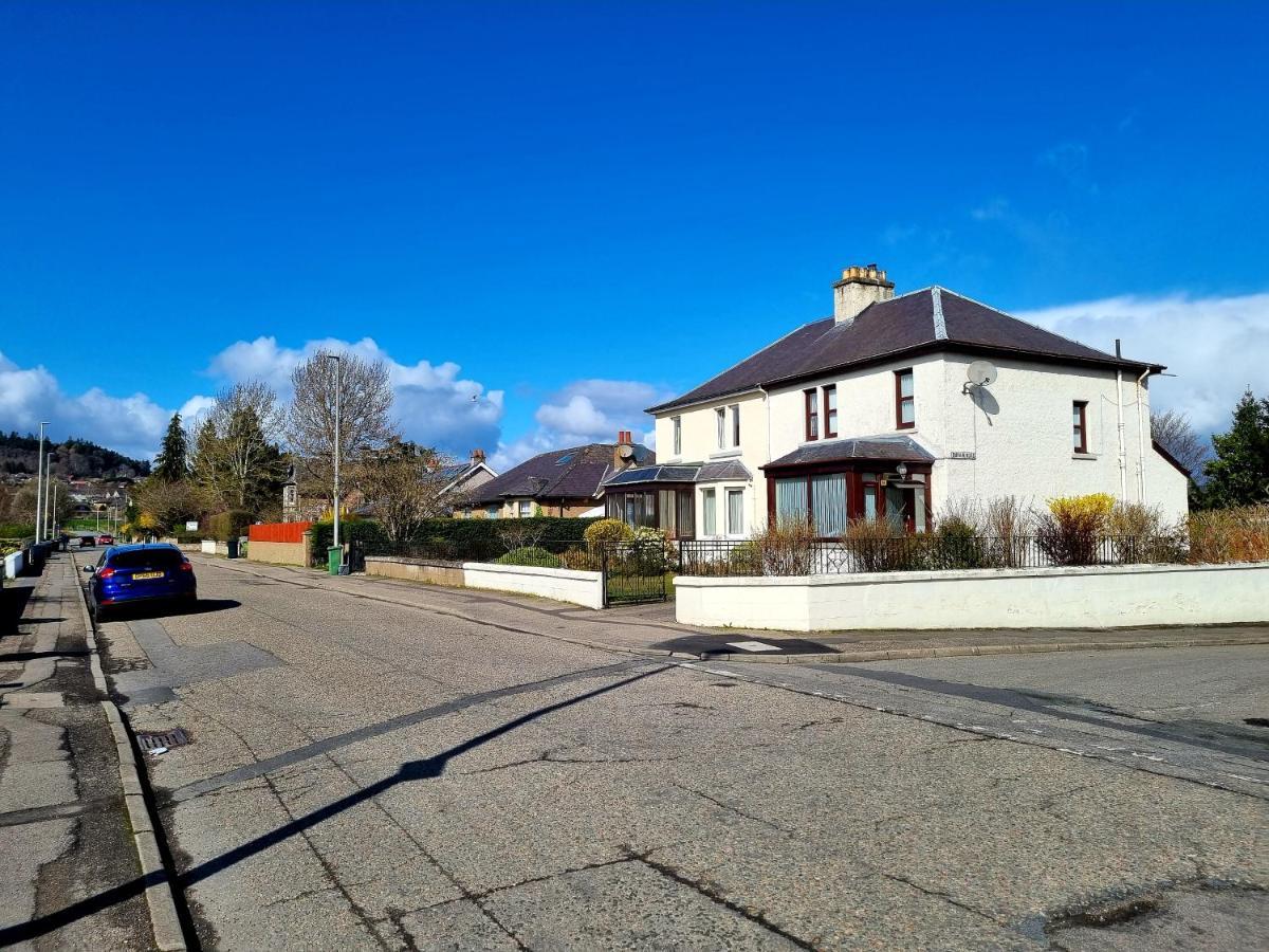 Inverness City 3 Bedroom House Free Parking エクステリア 写真
